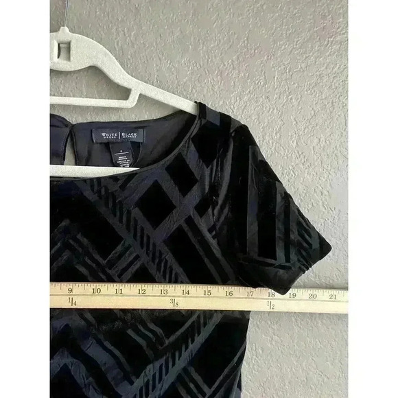 White House Black Market Black Geometric Burnout Velvet Shift Dress Size S - Picture 6 of 7